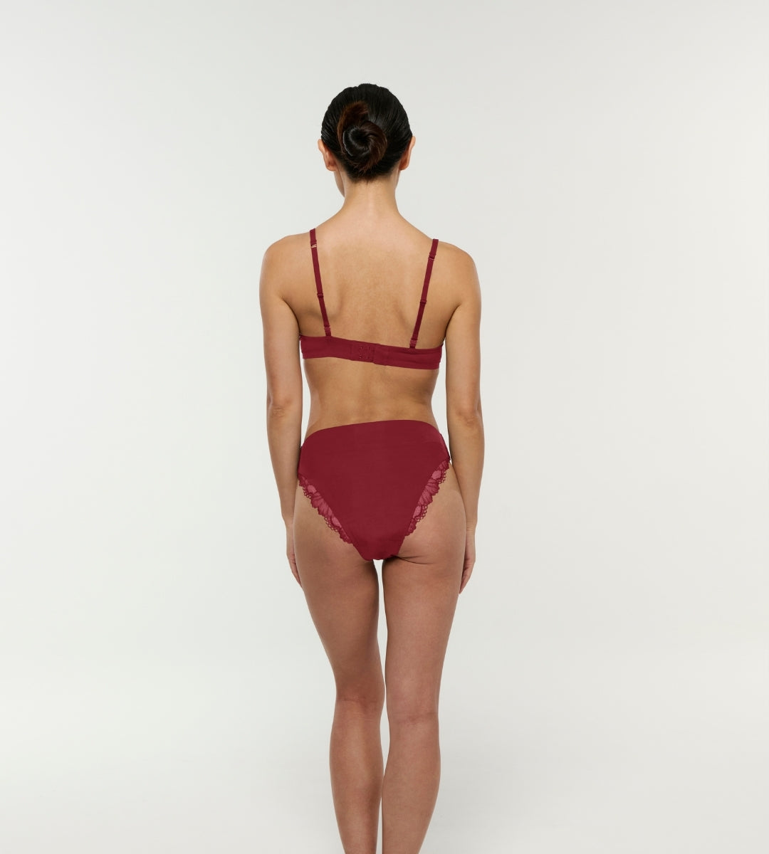 Detachable Nahtlose Leakproof Emilia mit Spitze (mit Verschluss)
